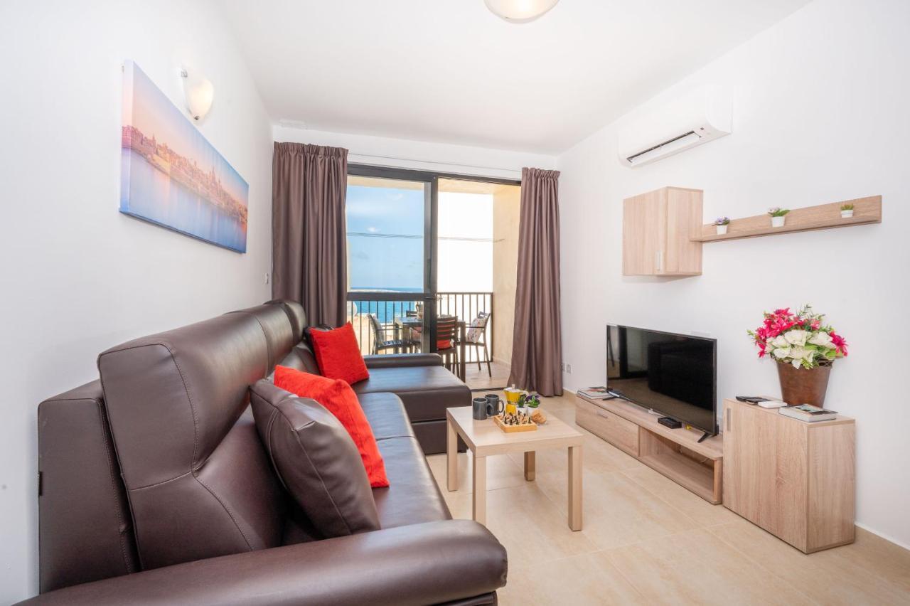 Sea Bliss Apartments With Terrace Just Off Seafront In St Paul'S Bay - By Getawaysmalta Сент-Полс-Бей Экстерьер фото